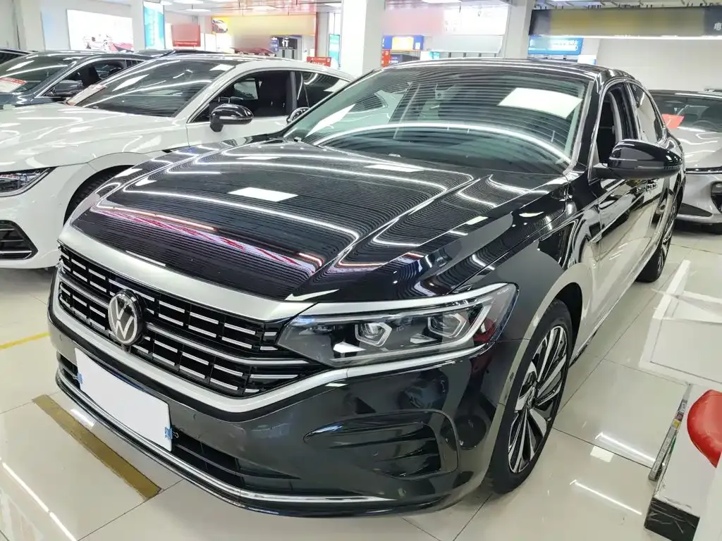 Volkswagen Passat — фото 6
