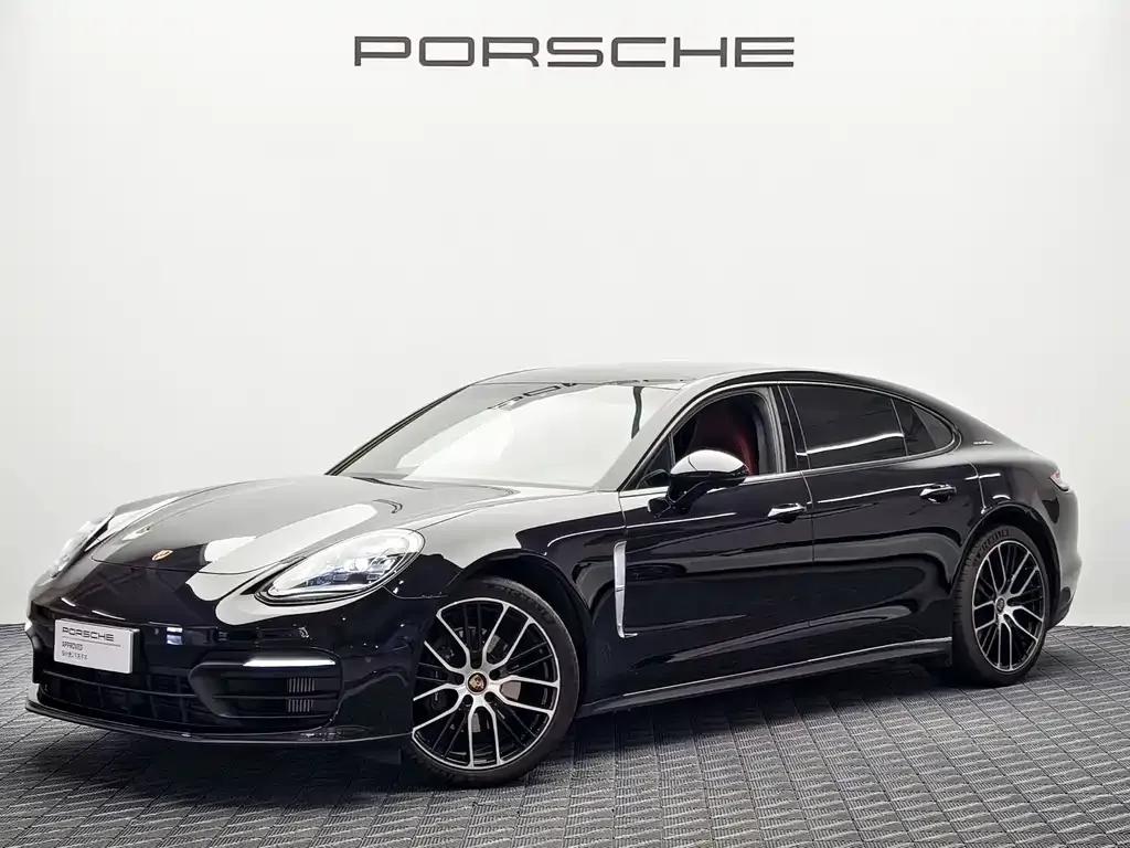 Porsche Panamera — фото 1