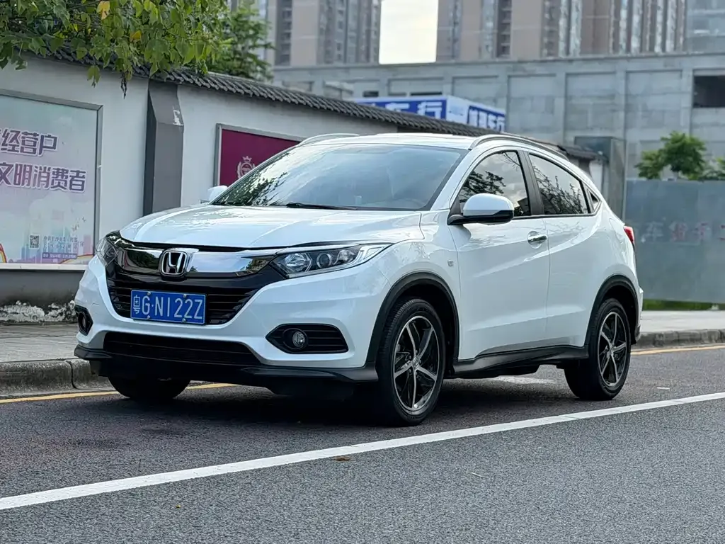 Honda Vezel — фото 1