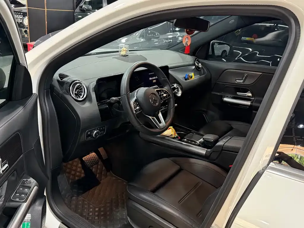 Mercedes-Benz GLA — фото 3