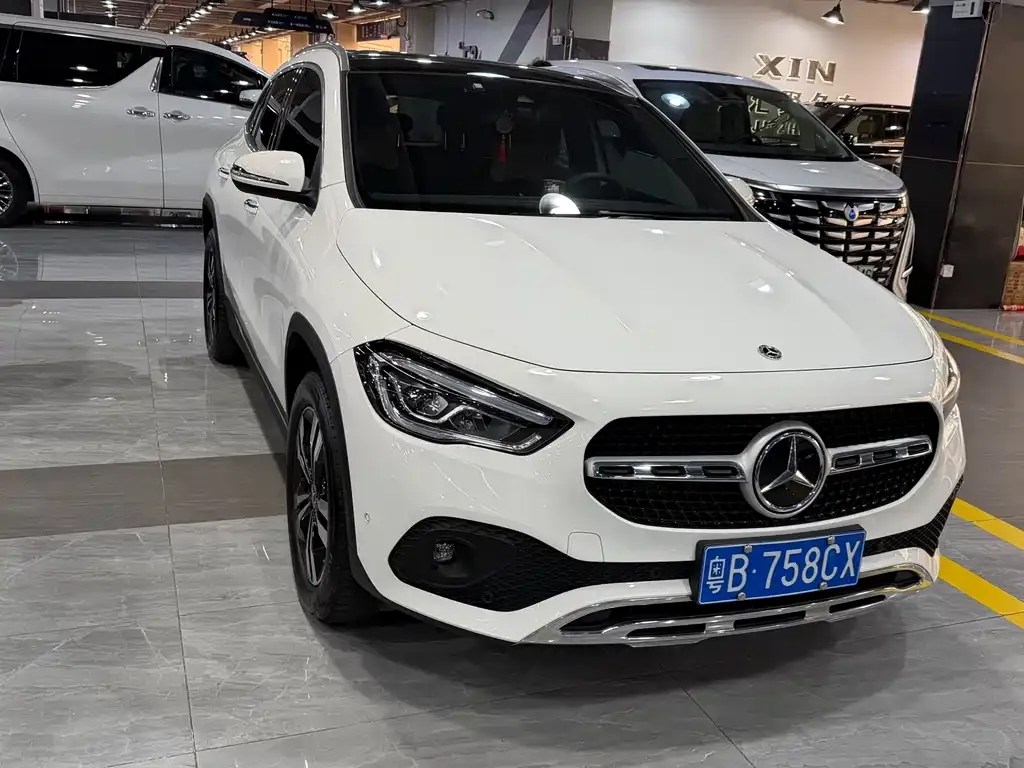 Mercedes-Benz GLA — фото 7