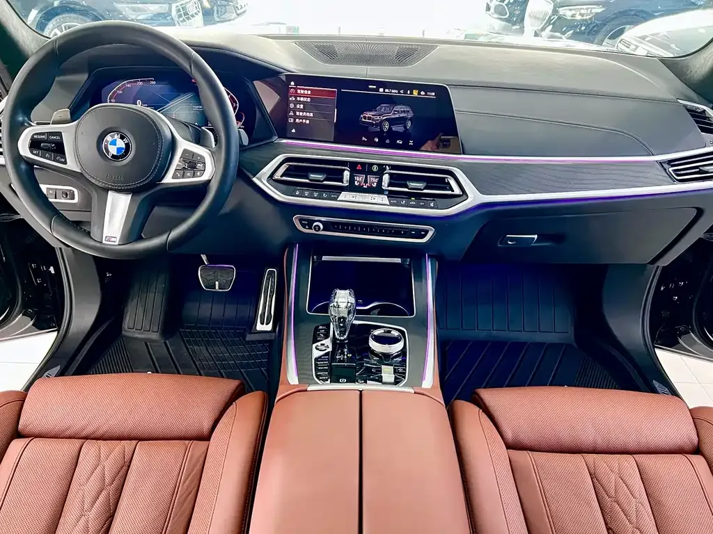 BMW X7 — фото 8