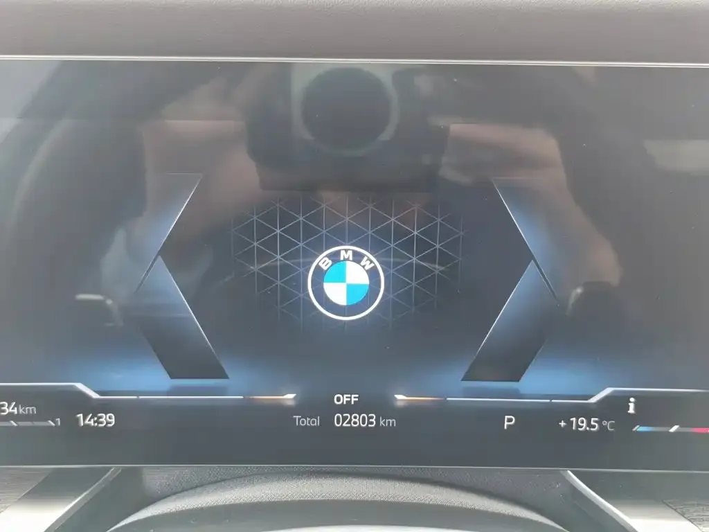 BMW 7 Series — фото 2