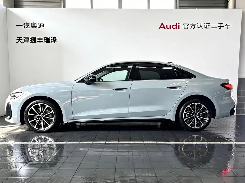 Audi A5L — фото 7