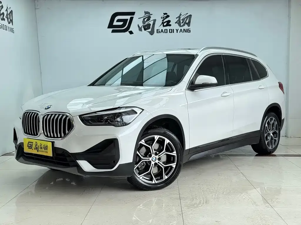 BMW X1 — фото 1