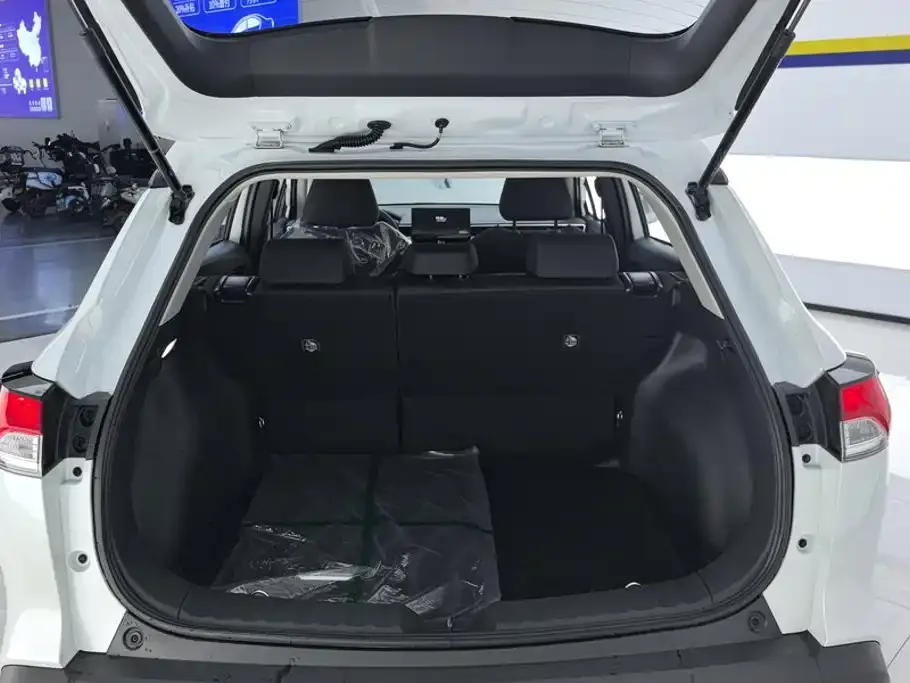 Toyota Corolla Cross — фото 3
