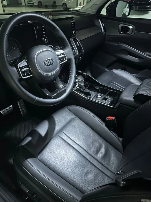 Kia Sorento — фото 7