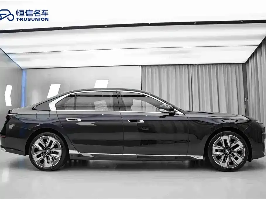 BMW 7 Series — фото 5