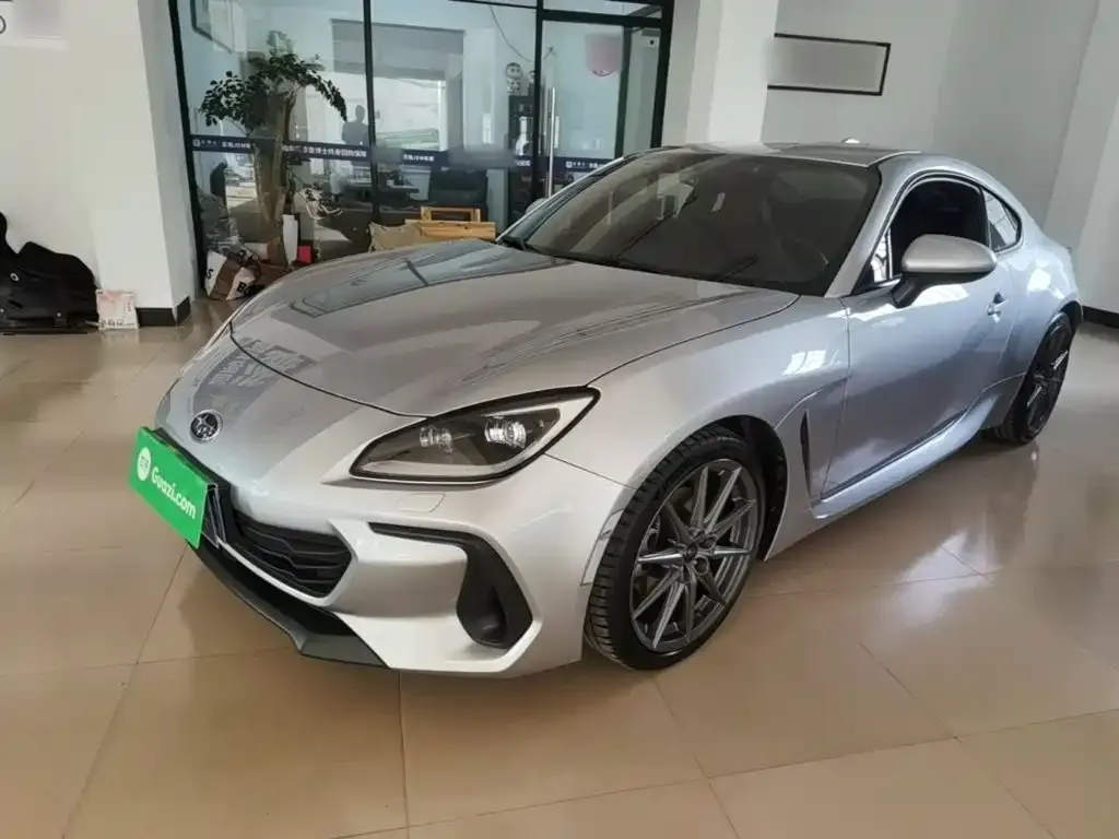 Subaru BRZ — фото 1