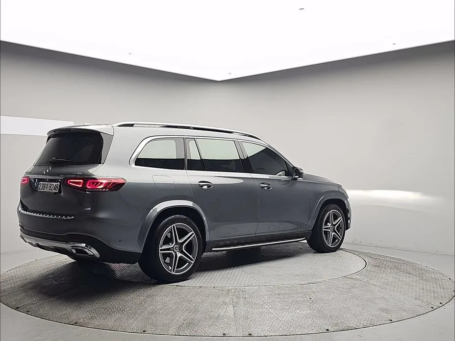 Mercedes-Benz GLS-Class — фото 8