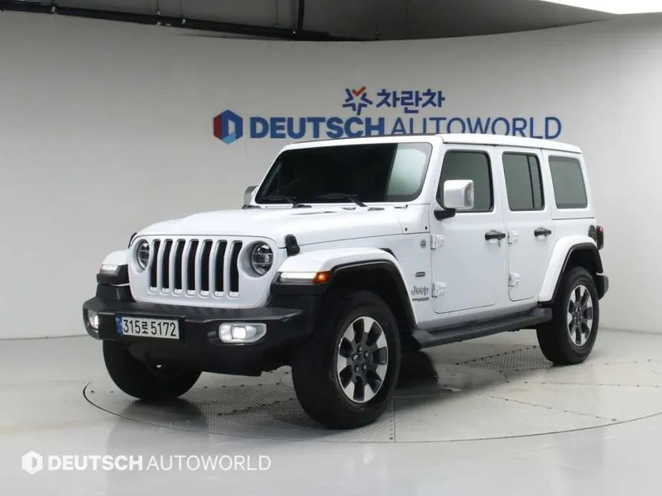 Jeep Wrangler — фото 1