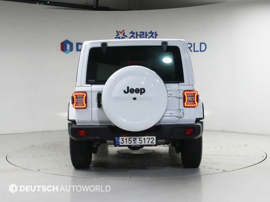 Jeep Wrangler — фото 5