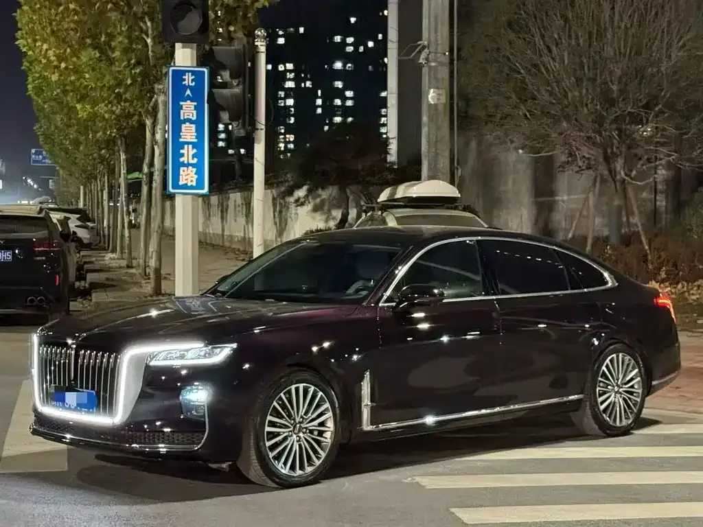 Hongqi H9 — фото 1