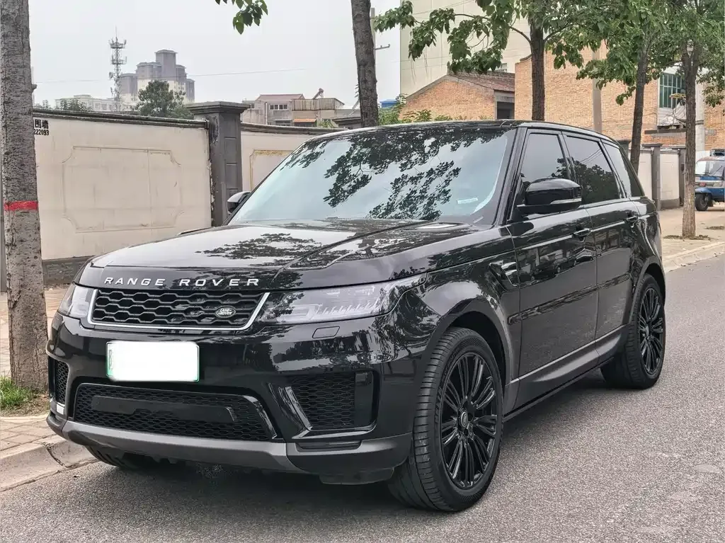 Land Rover Sport PHEV — фото 1