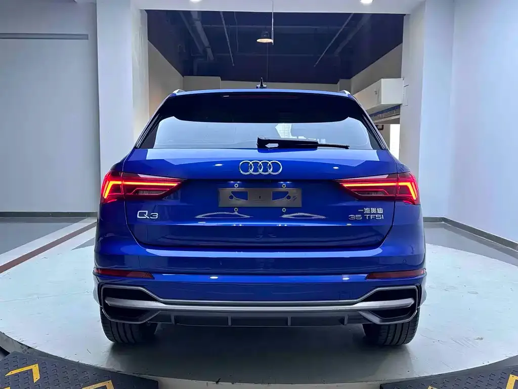 Audi Q3 — фото 5