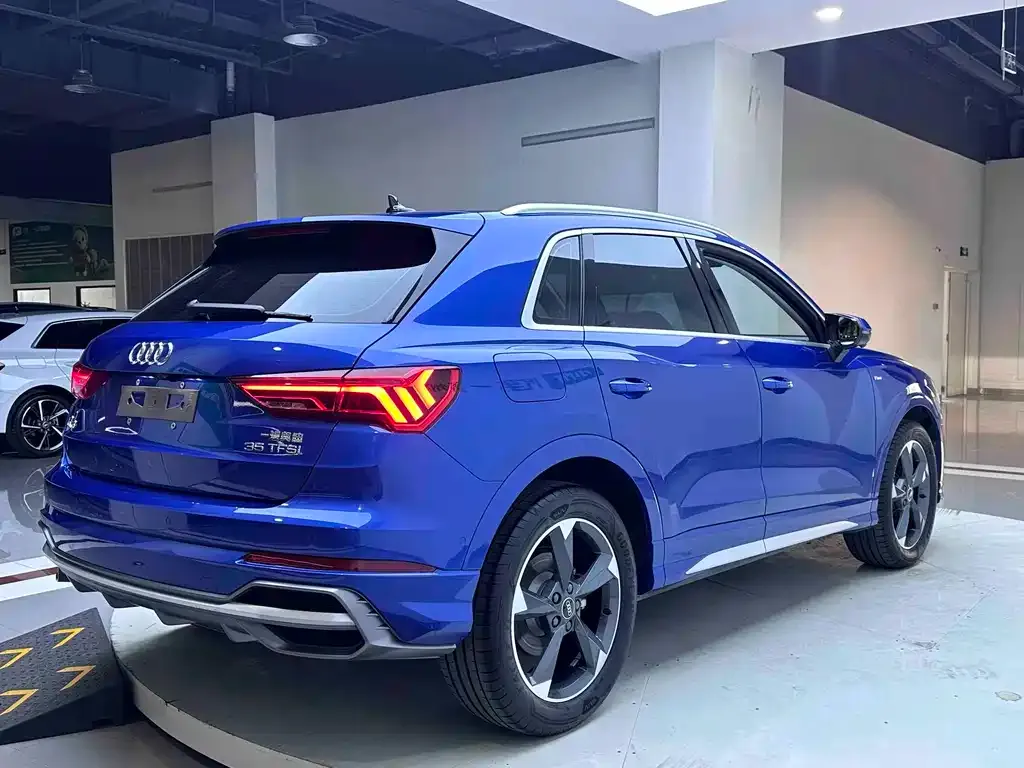 Audi Q3 — фото 3
