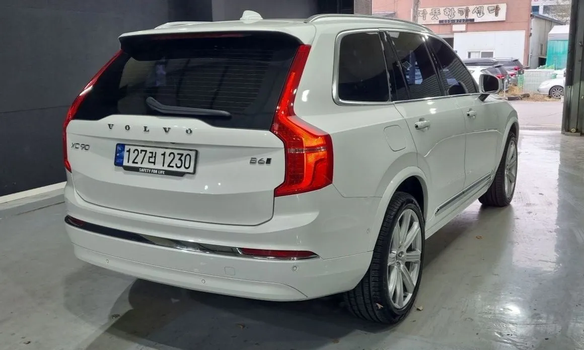 Volvo XC90 — фото 2