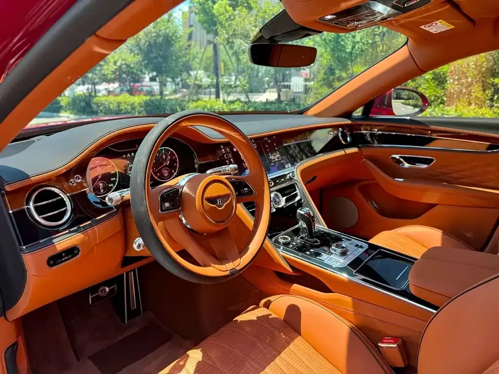 Bentley Flying Spur — фото 2