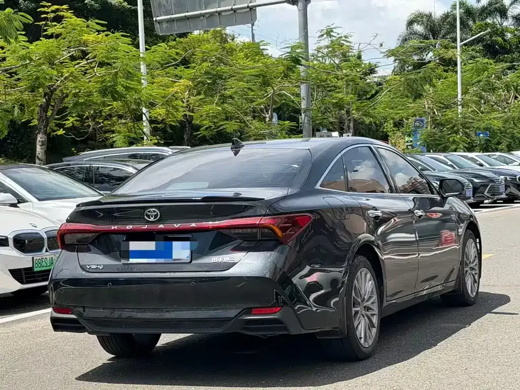 Toyota Avalon — фото 4