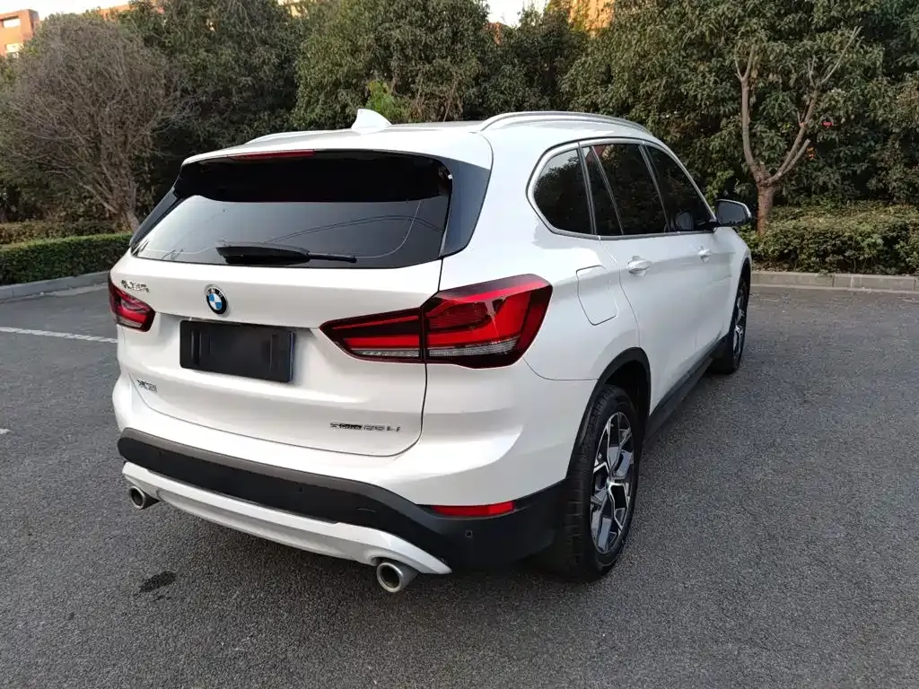 BMW X1 — фото 4