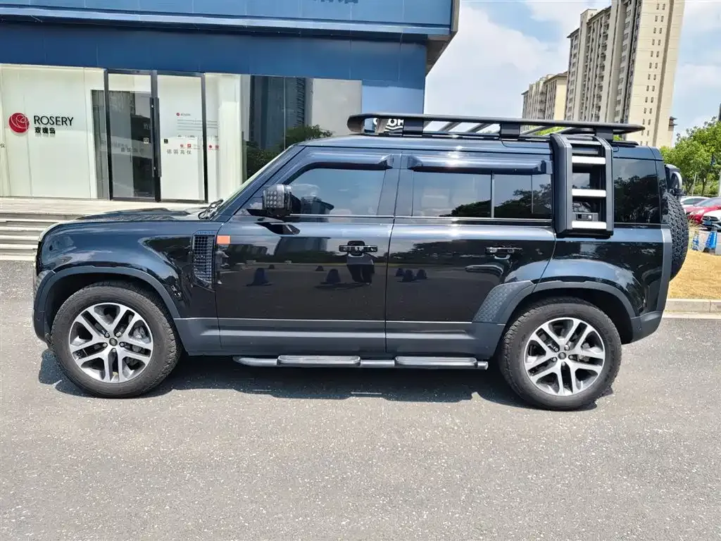 Land Rover Defender — фото 10