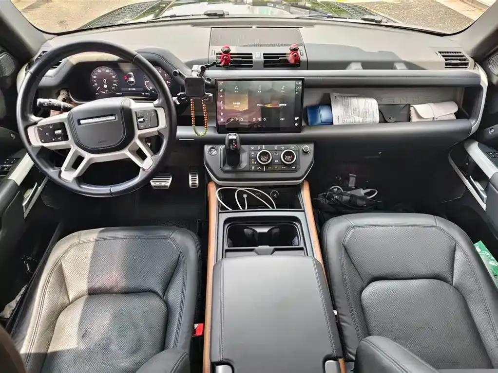 Land Rover Defender — фото 6