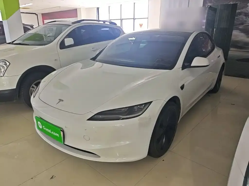 Tesla Model 3 — фото 3