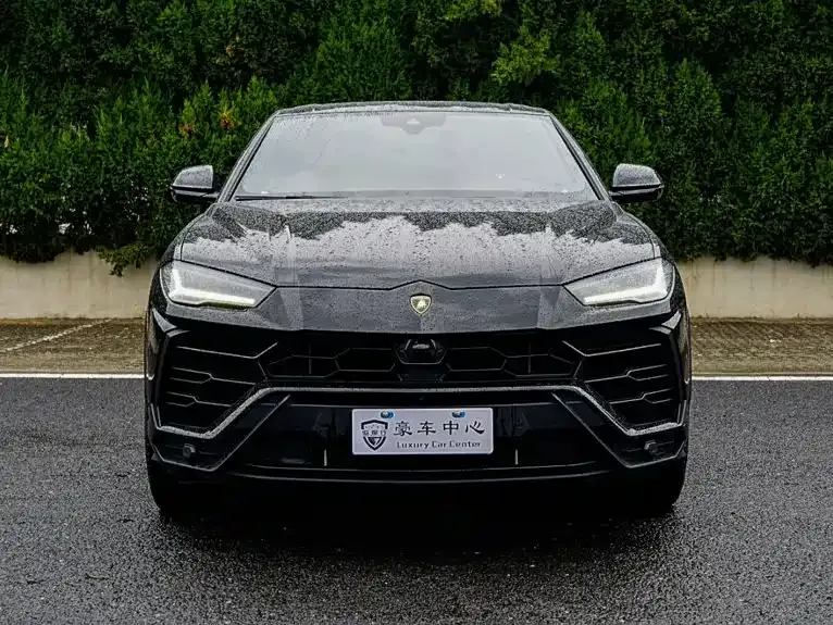 Lamborghini Urus — фото 9