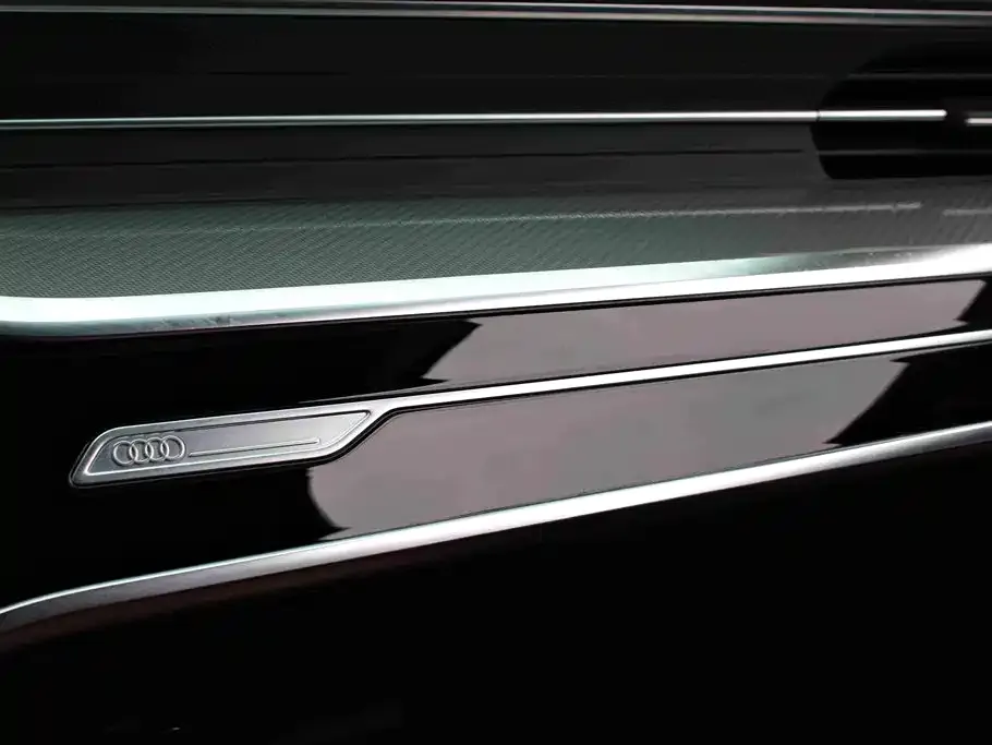 Audi A6L — фото 7