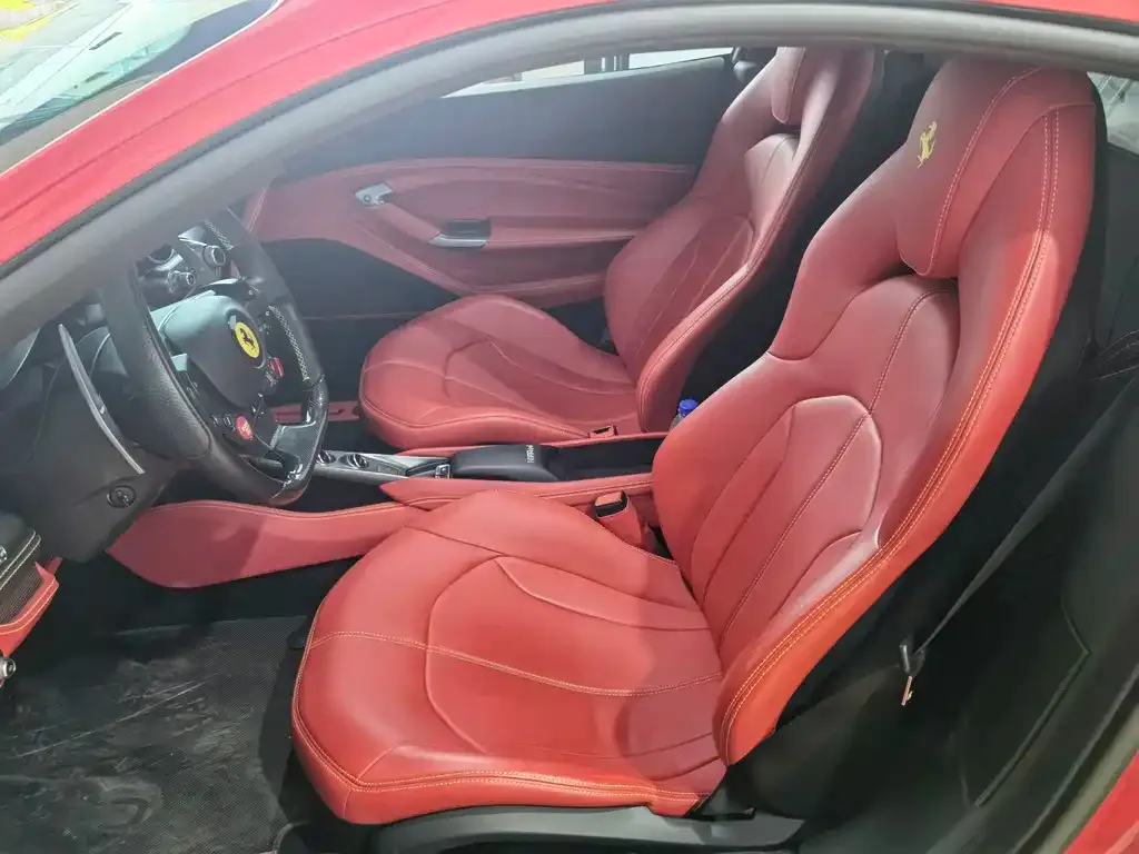 Ferrari F8 — фото 4