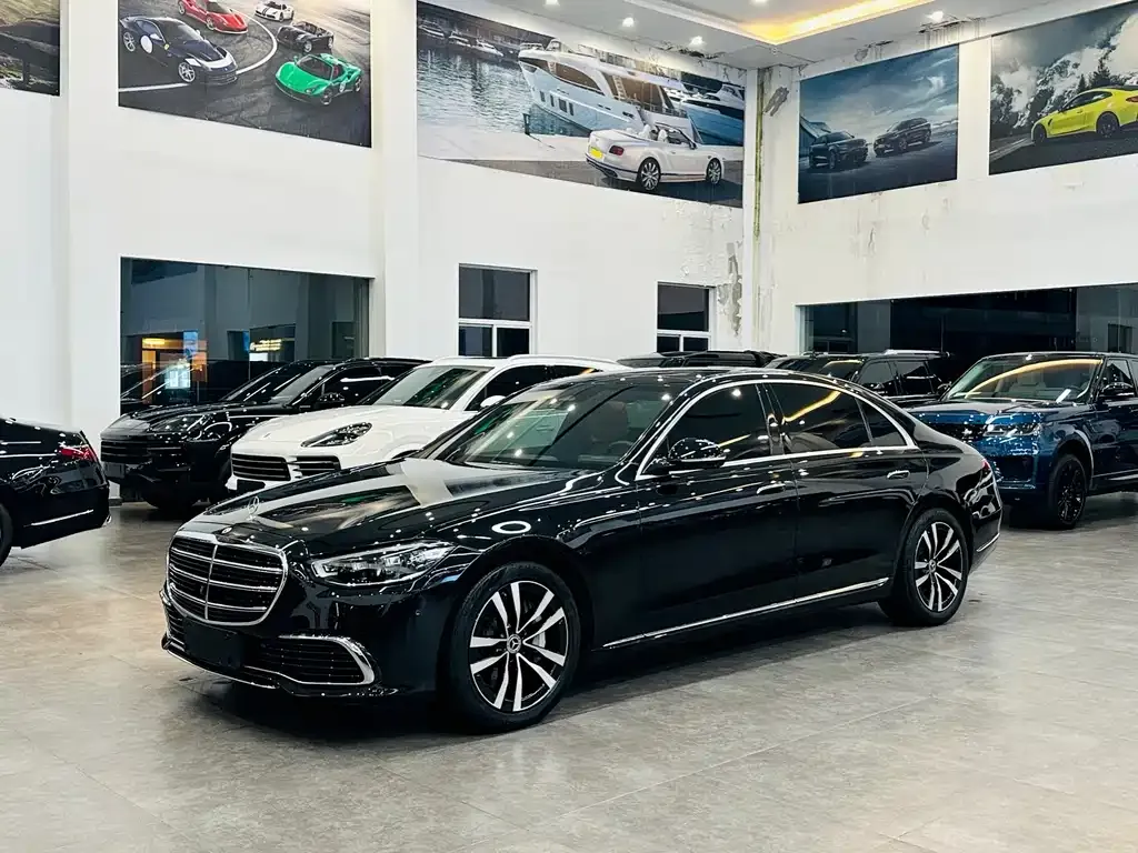 Mercedes-Benz S-Class — фото 1