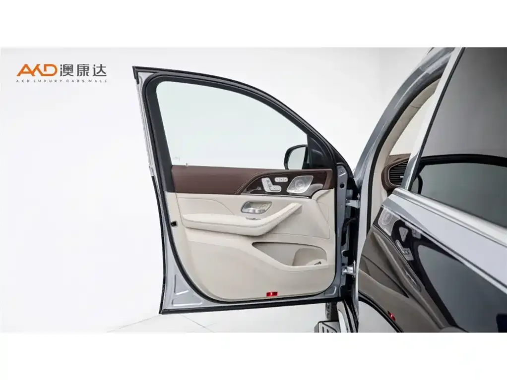 Mercedes-Benz GLS — фото 10