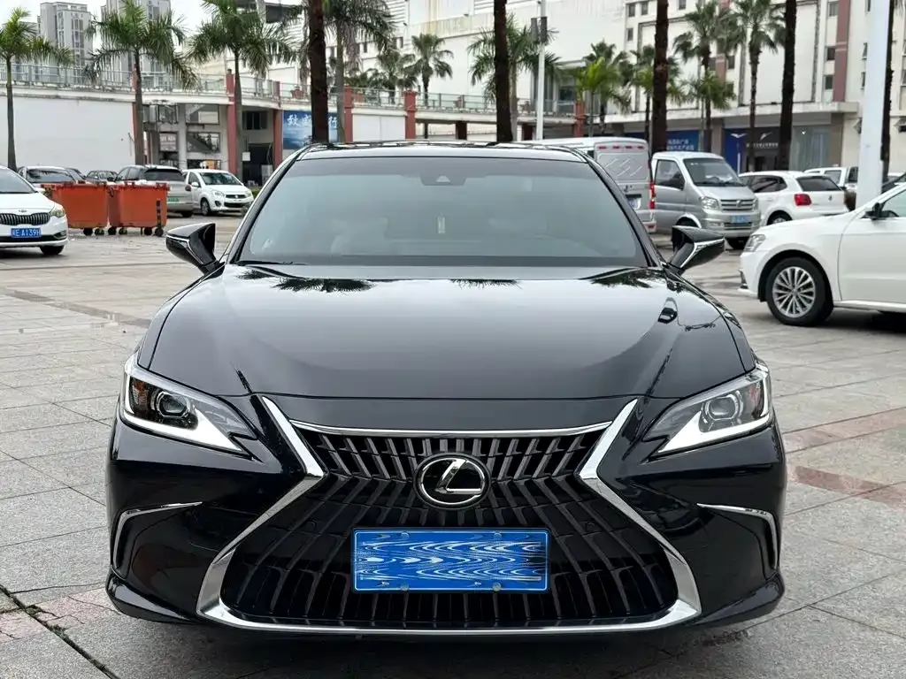 Lexus ES — фото 4