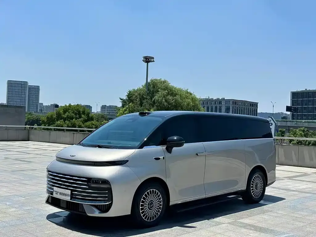 Geely Galaxy V900 — фото 1