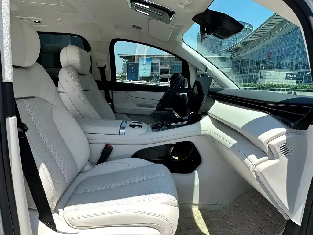 Geely Galaxy V900 — фото 7