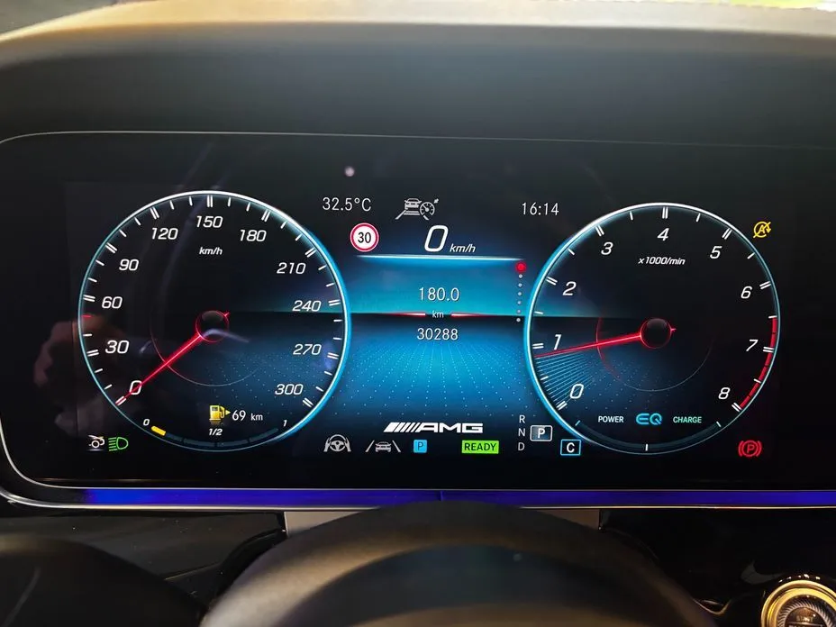 Mercedes-Benz AMG GT — фото 5