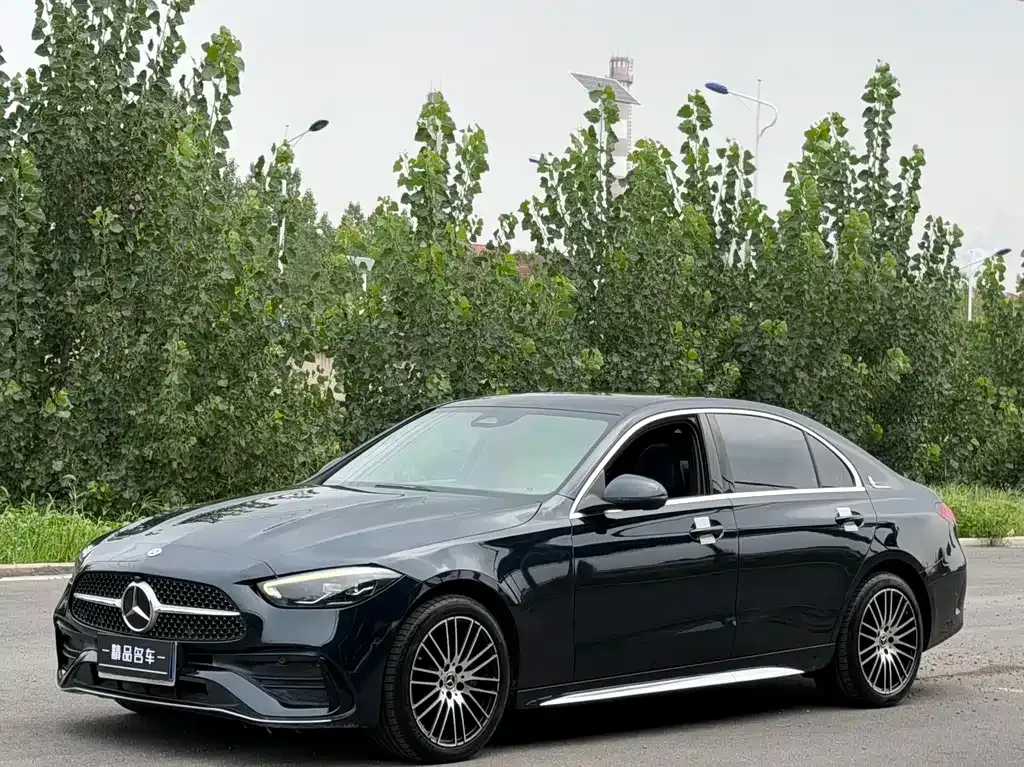 Mercedes-Benz C-Class — фото 1