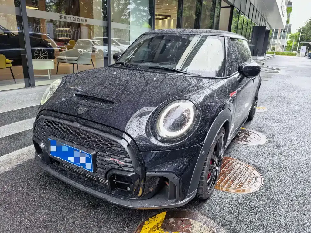 MINI JCW (John Cooper Works) — фото 1