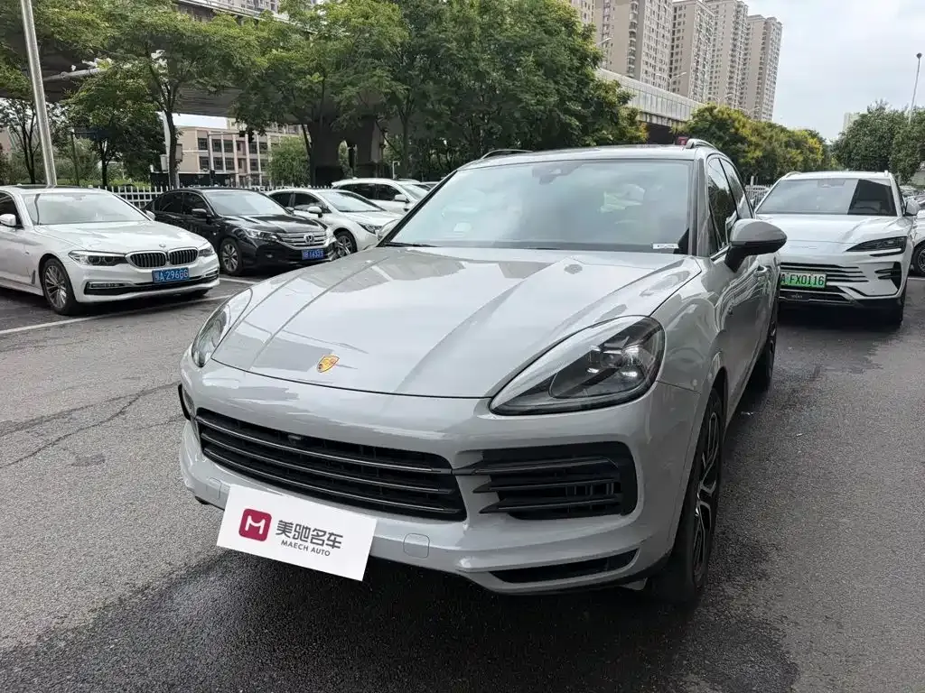 Porsche Cayenne Hybrid — фото 1