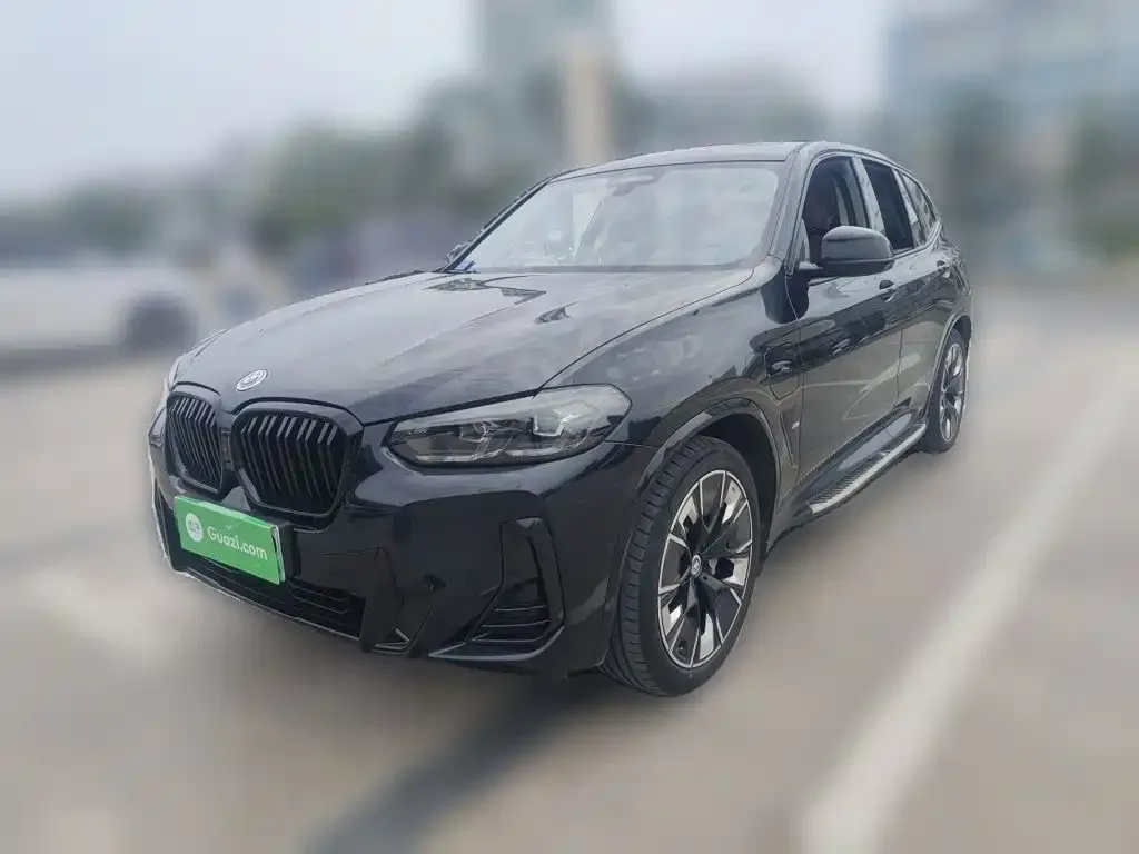 BMW iX3 — фото 1