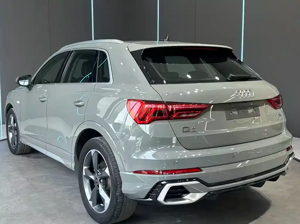 Audi Q3 — фото 10
