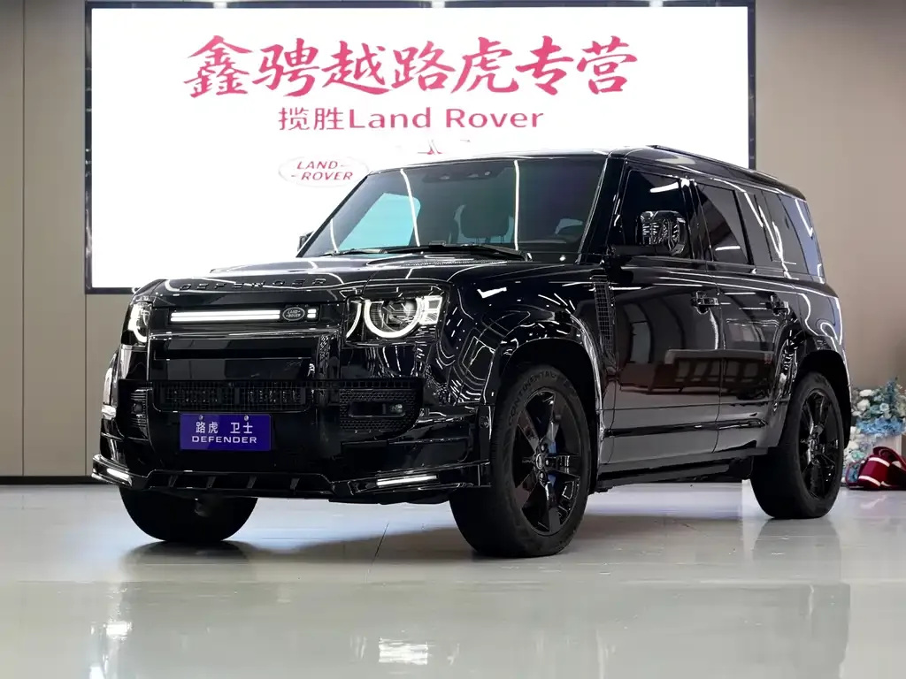Land Rover Defender — фото 1