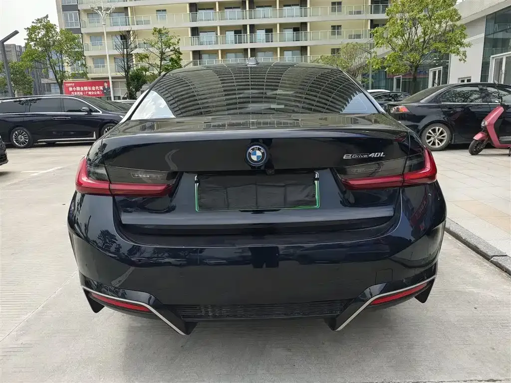 BMW i3 — фото 5