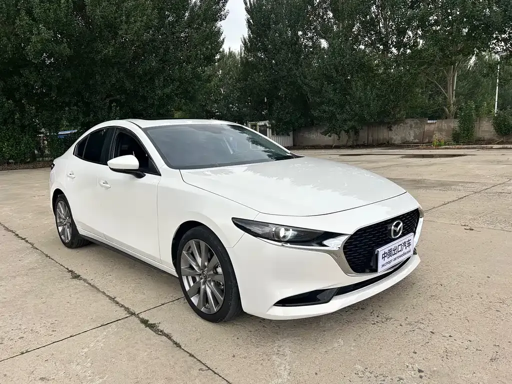 Mazda 3 Axela — фото 10