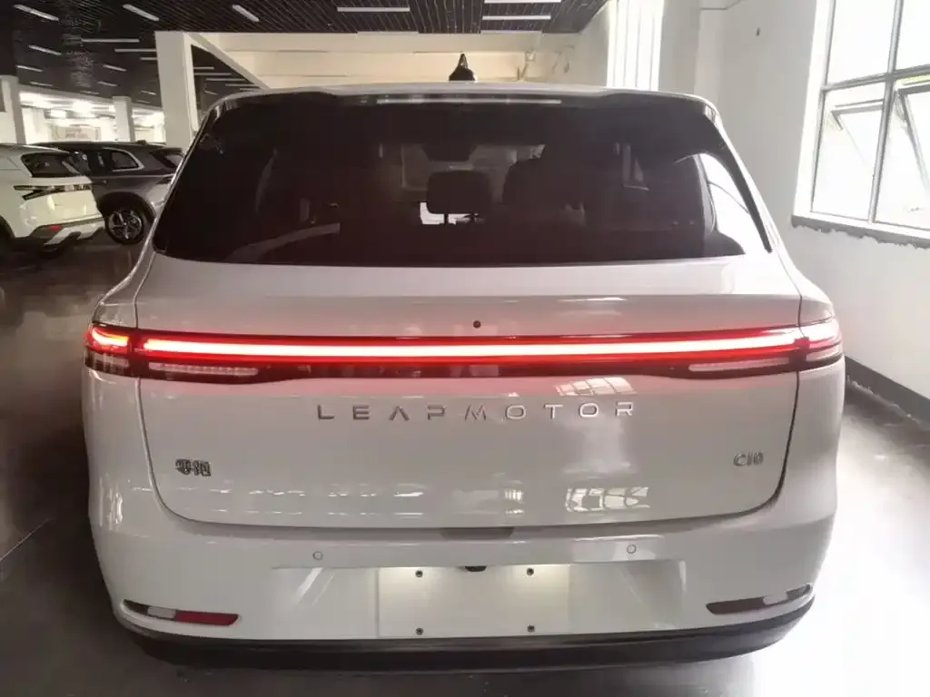 Leapmotor C10 — фото 3