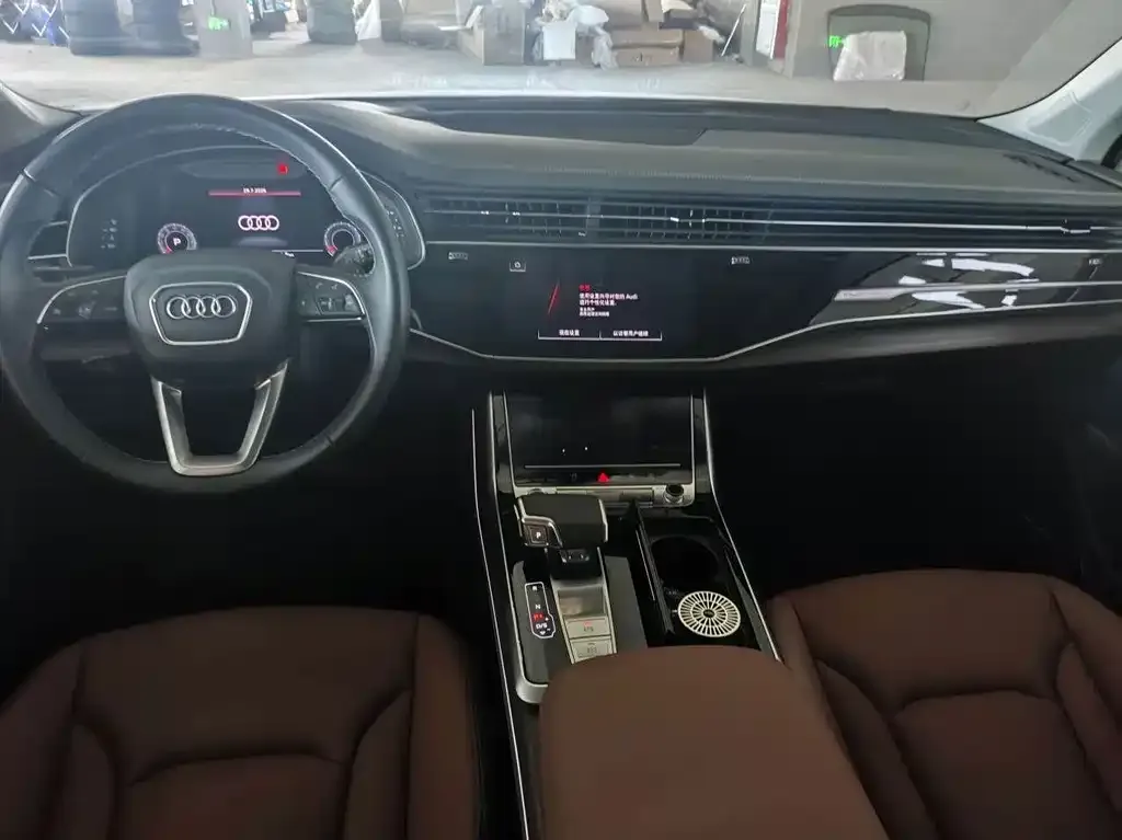 Audi Q7 — фото 2