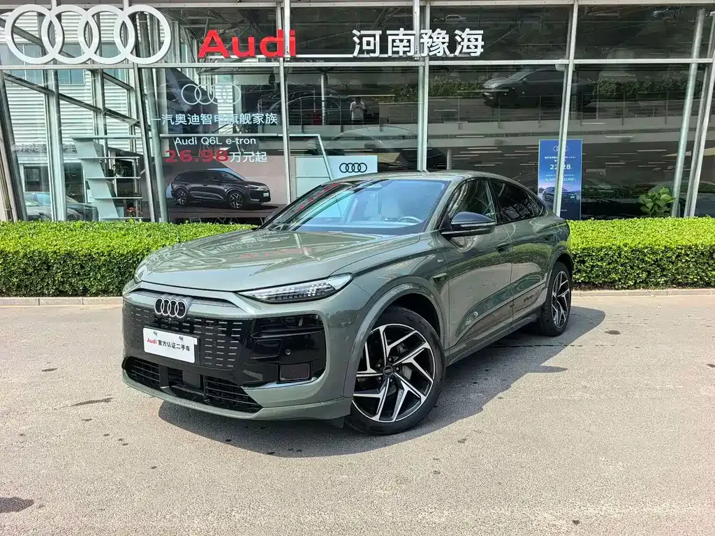 Audi Q6L Sportback e-tron — фото 8