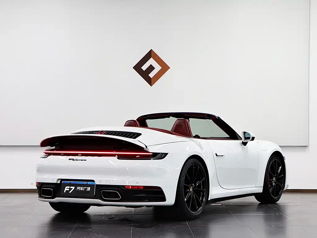 Porsche 911 — фото 7