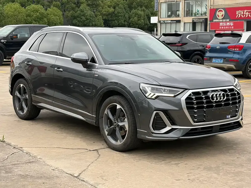 Audi Q3 — фото 3