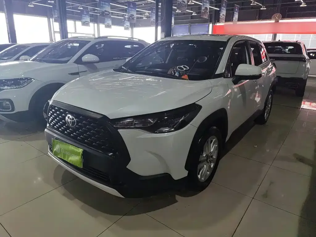 Toyota Corolla Cross — фото 1